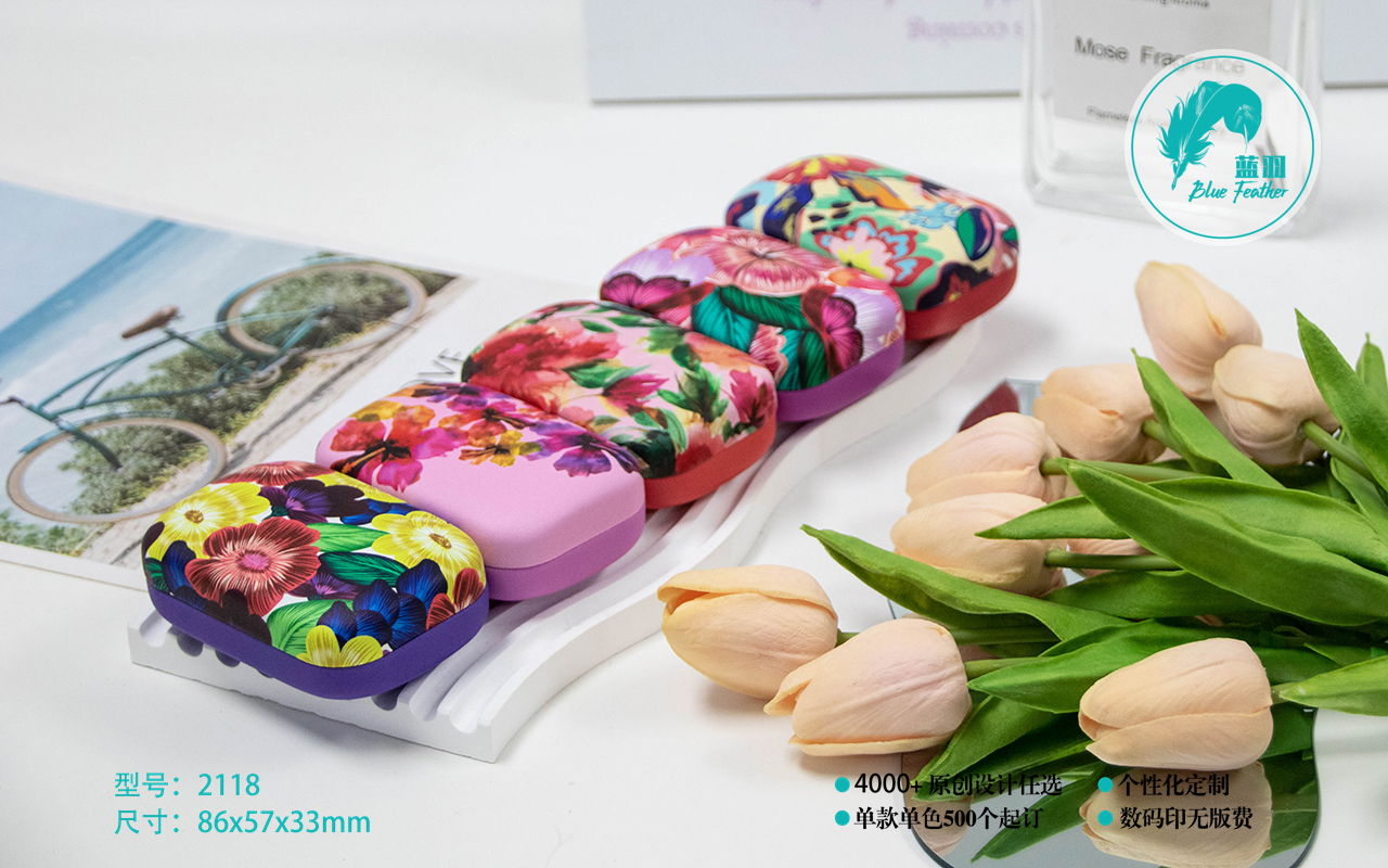 复古花卉印花迷你磁吸收纳盒 便携首饰隐形眼镜整理盒